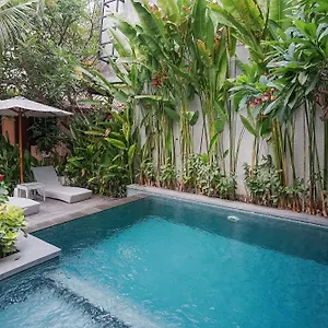 2* Hotel Dee Mansion