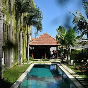 Ganga & *** Denpasar (Bali)